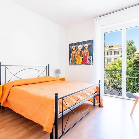 Apartment Central Cristina By Interhome